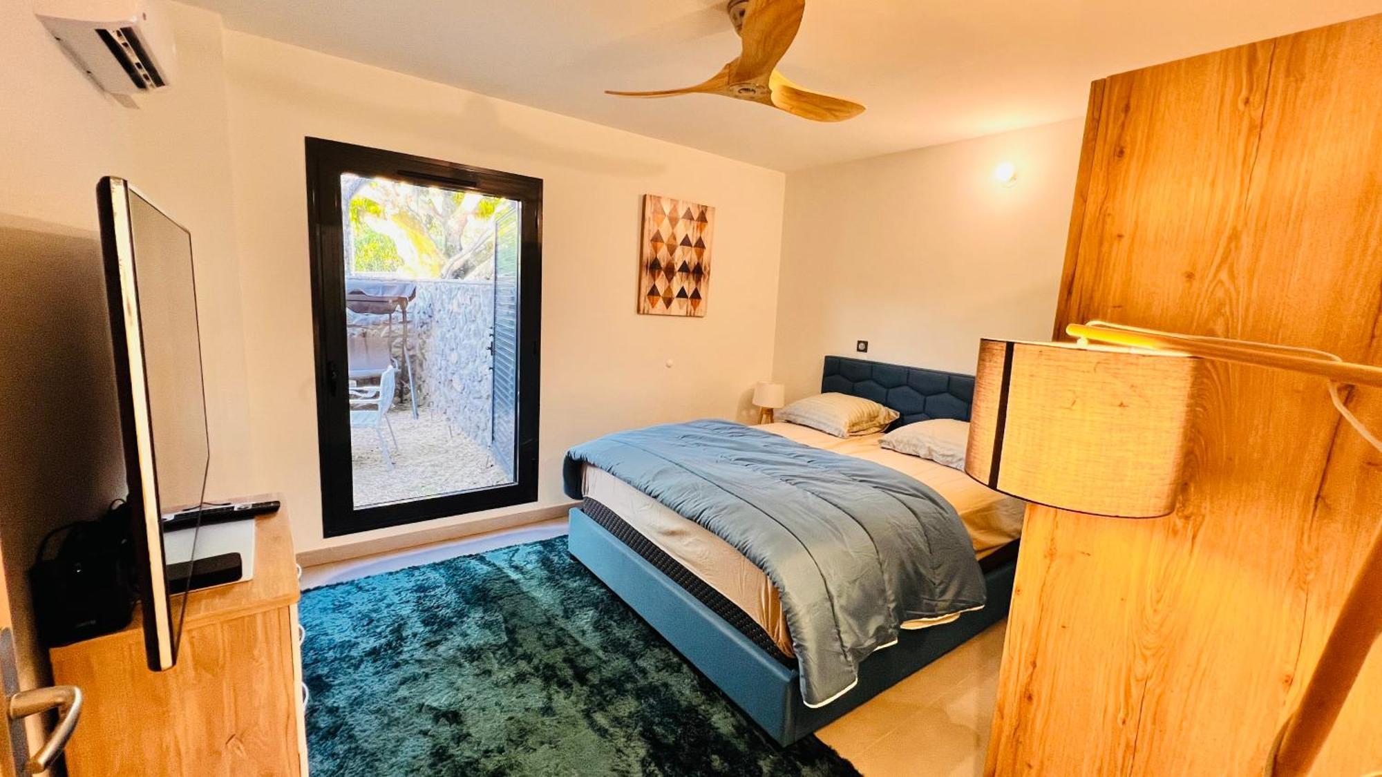 Le Reve Bleu Grand Anse Apartment Petite-Ile Ngoại thất bức ảnh