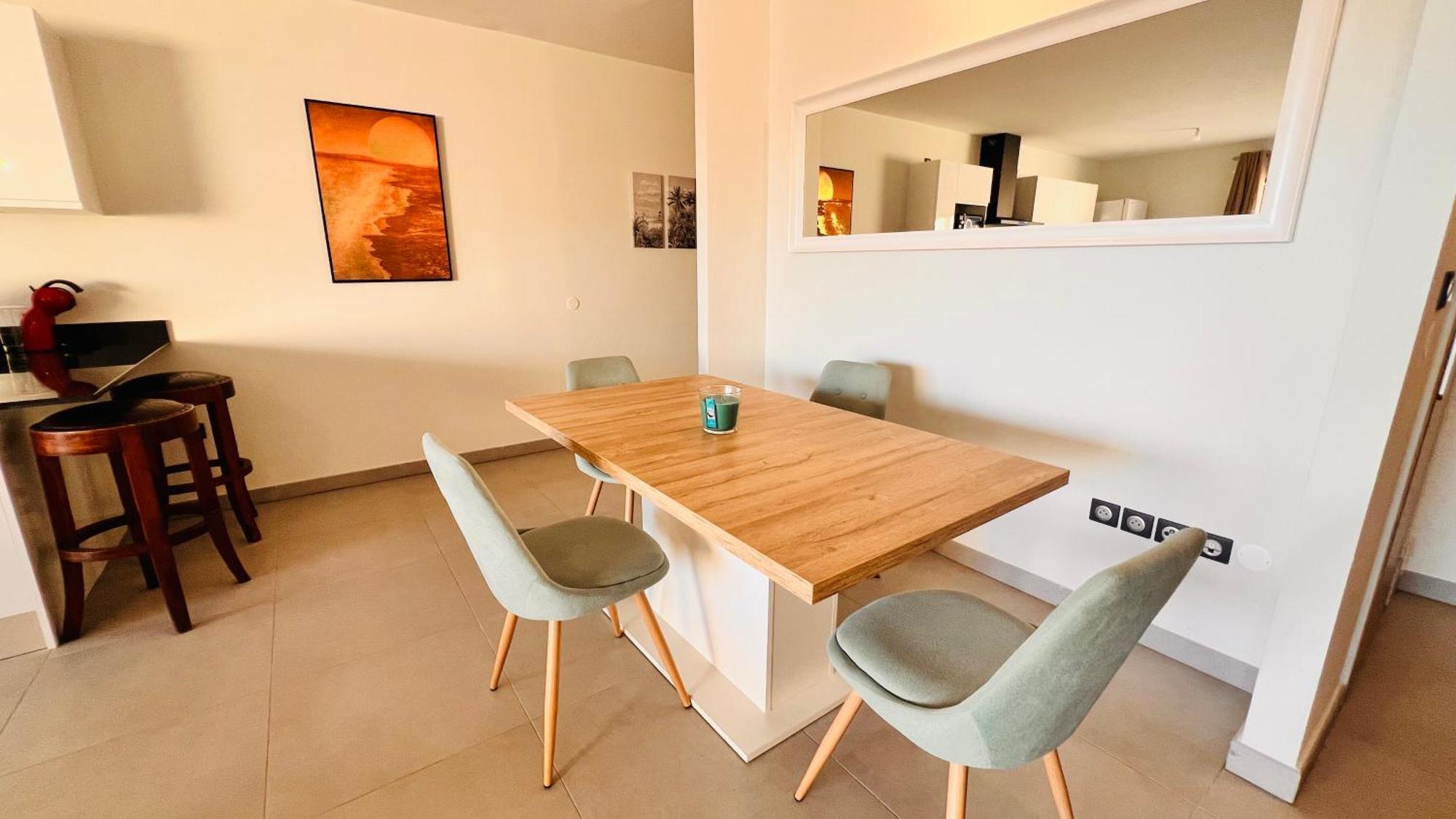 Le Reve Bleu Grand Anse Apartment Petite-Ile Ngoại thất bức ảnh