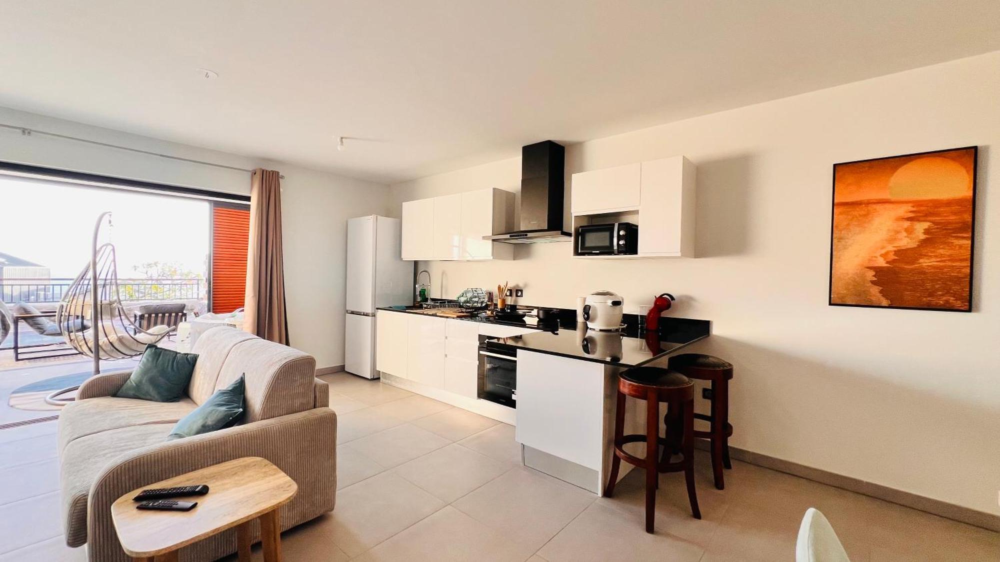 Le Reve Bleu Grand Anse Apartment Petite-Ile Ngoại thất bức ảnh
